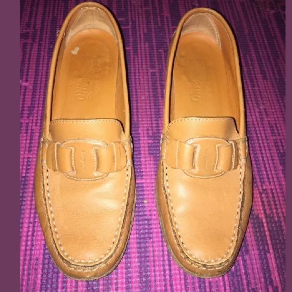 Salvatore Ferragamo Shoes - Salvatore Ferragamo Tan Driving Loafers Sz 6.5